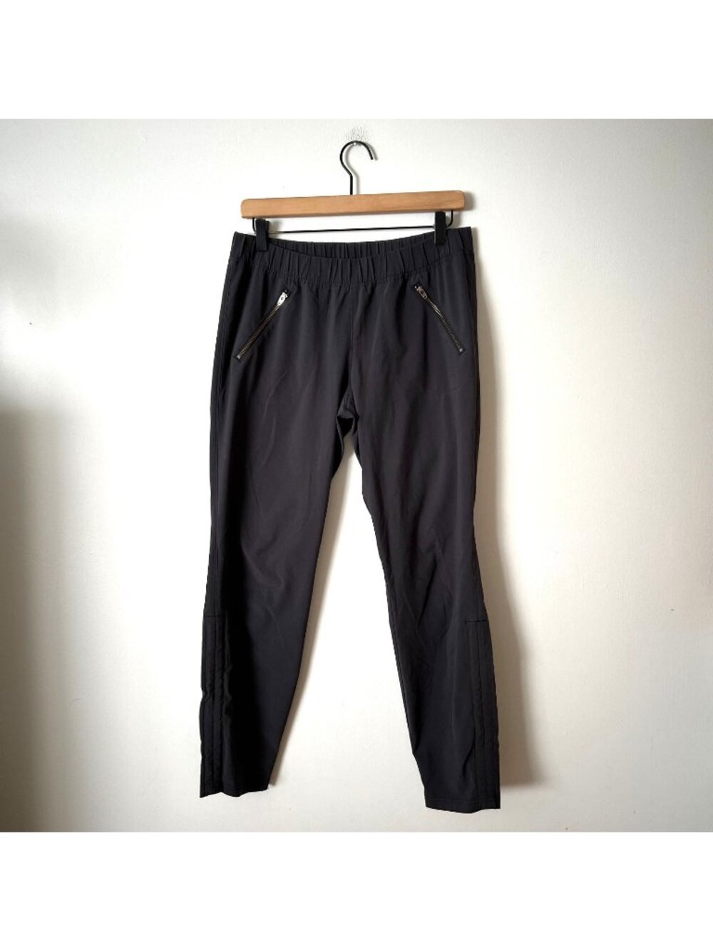 Athleta Aspire Ankle Pant Joggers Gray Women's Size 6